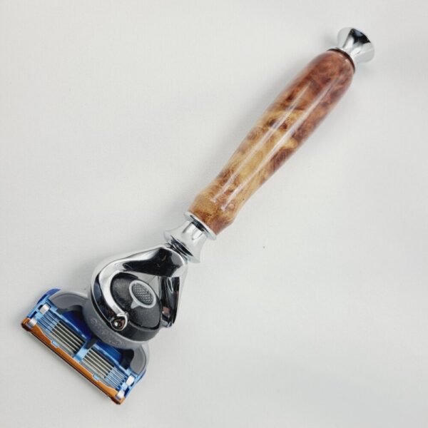 Product image of Flexball Proglide Fusion Australian Red Mallee Burl Razor