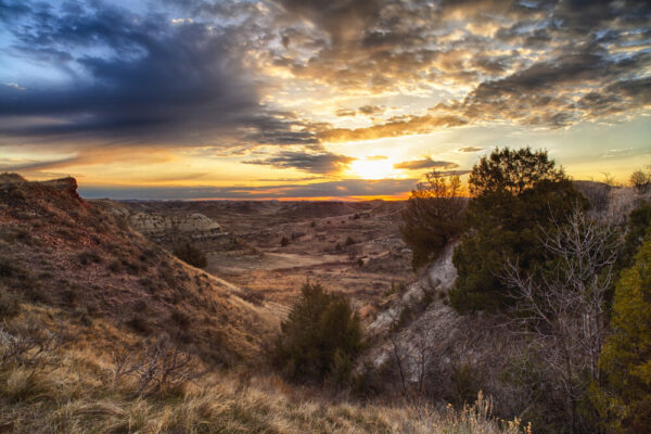 Product image of Sunrise in the Badlands – Photo