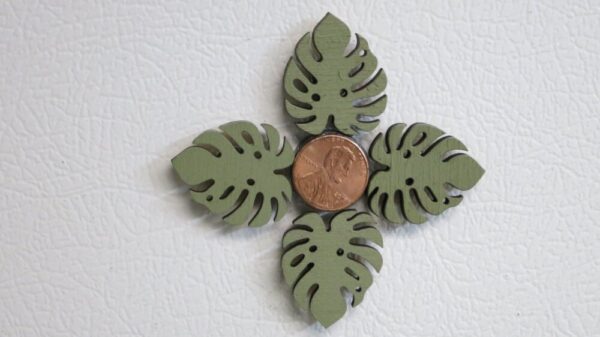 Product image of Monstera Leaf Magnets Set
