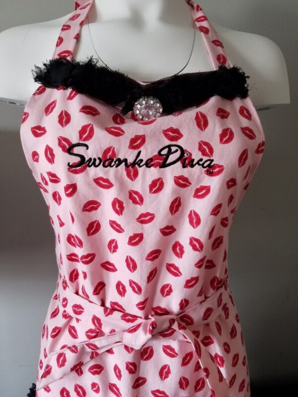 Shop North Dakota Handmade Apron, Pink with Red Lips Valentine’s Day | Swanke Diva®