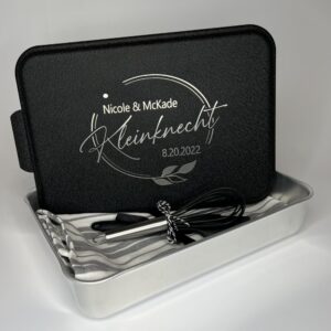 Product image of Custom Engraved Cover Cake Pan