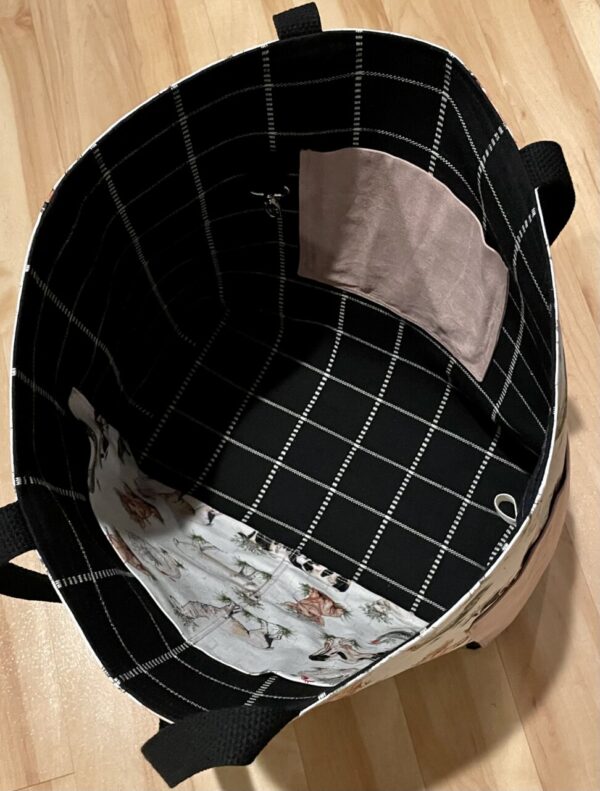 Product image of Everyday Tote Farm Animals