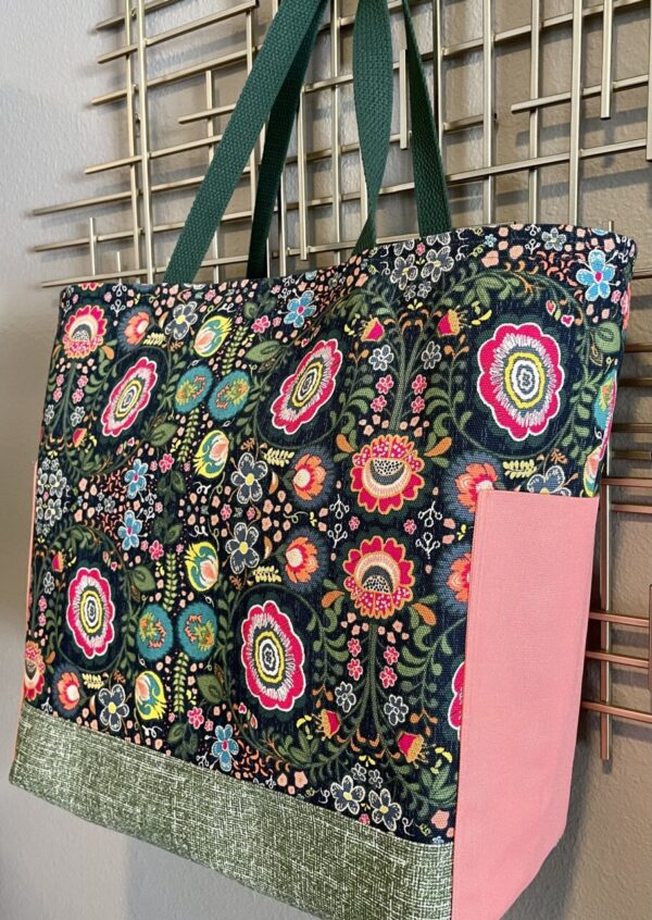 Product image of Everyday Tote Bag Green Floral