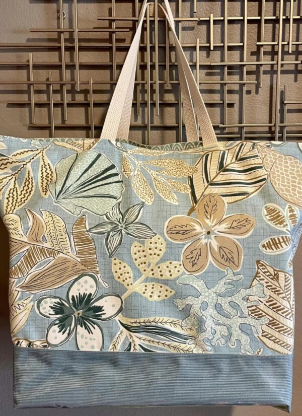 Product image of Oversized Tote Sage Seashells