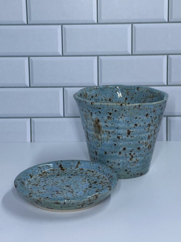 Product image of Wavy stoneware planter with saucer