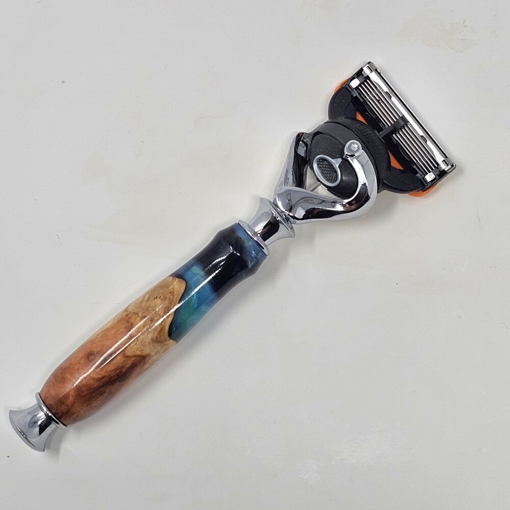 Flexball Proglide Fusion Australian Red Mallee Burl & Green Resin Razor