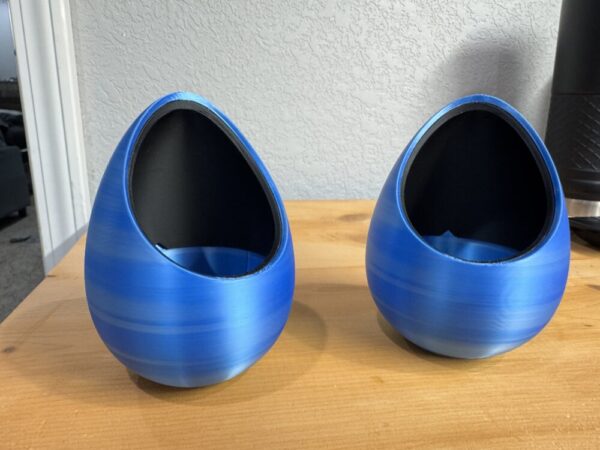 Product image of Custom Color Nest Egg Planter