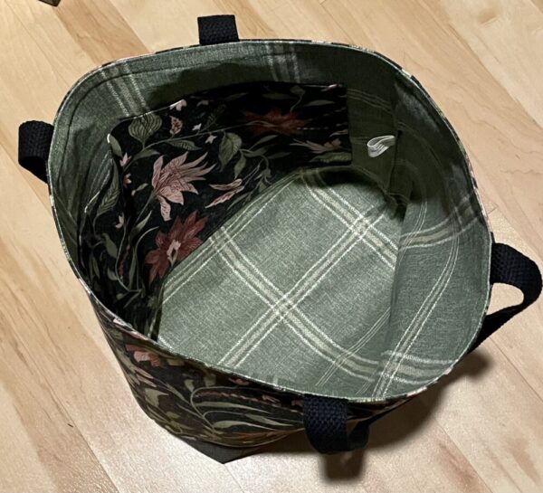 Product image of Grab & Go Evening Garden Tote