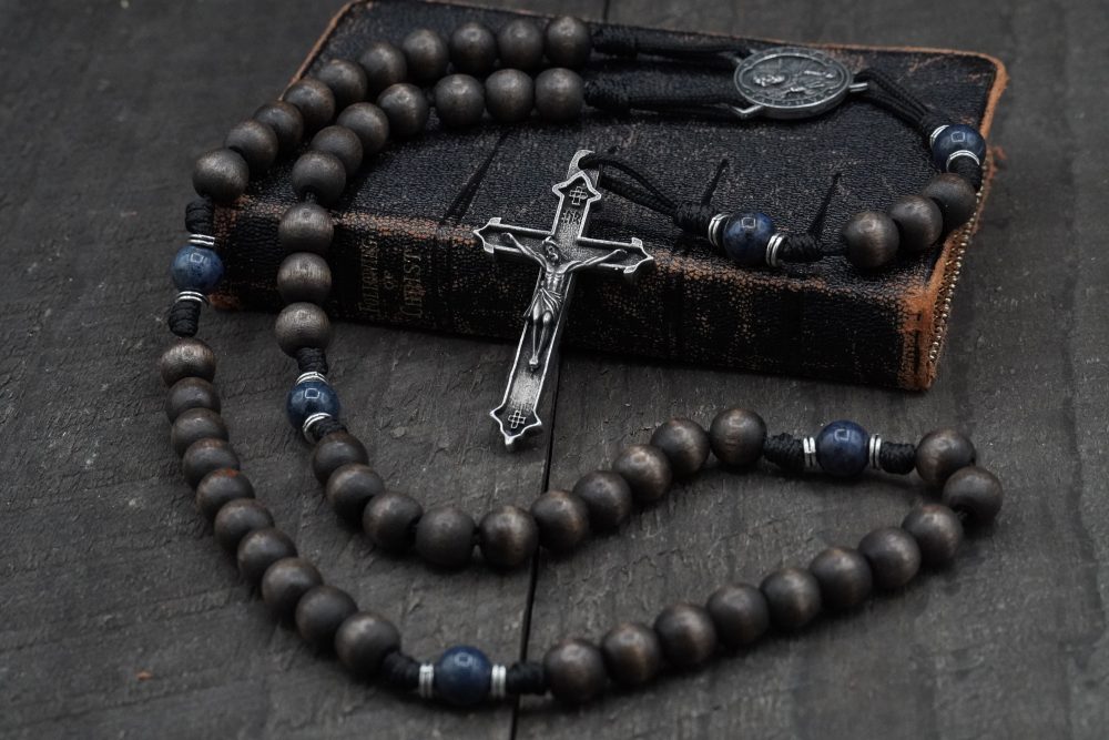 Product image of St. Peter “The Rock” Rosary – Runewood Exclusive Pewter Hardware